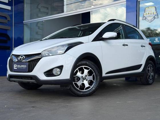 HYUNDAI HB20X 1.6 16V PREMIUM FLEX 4P AUTOMÁTICO